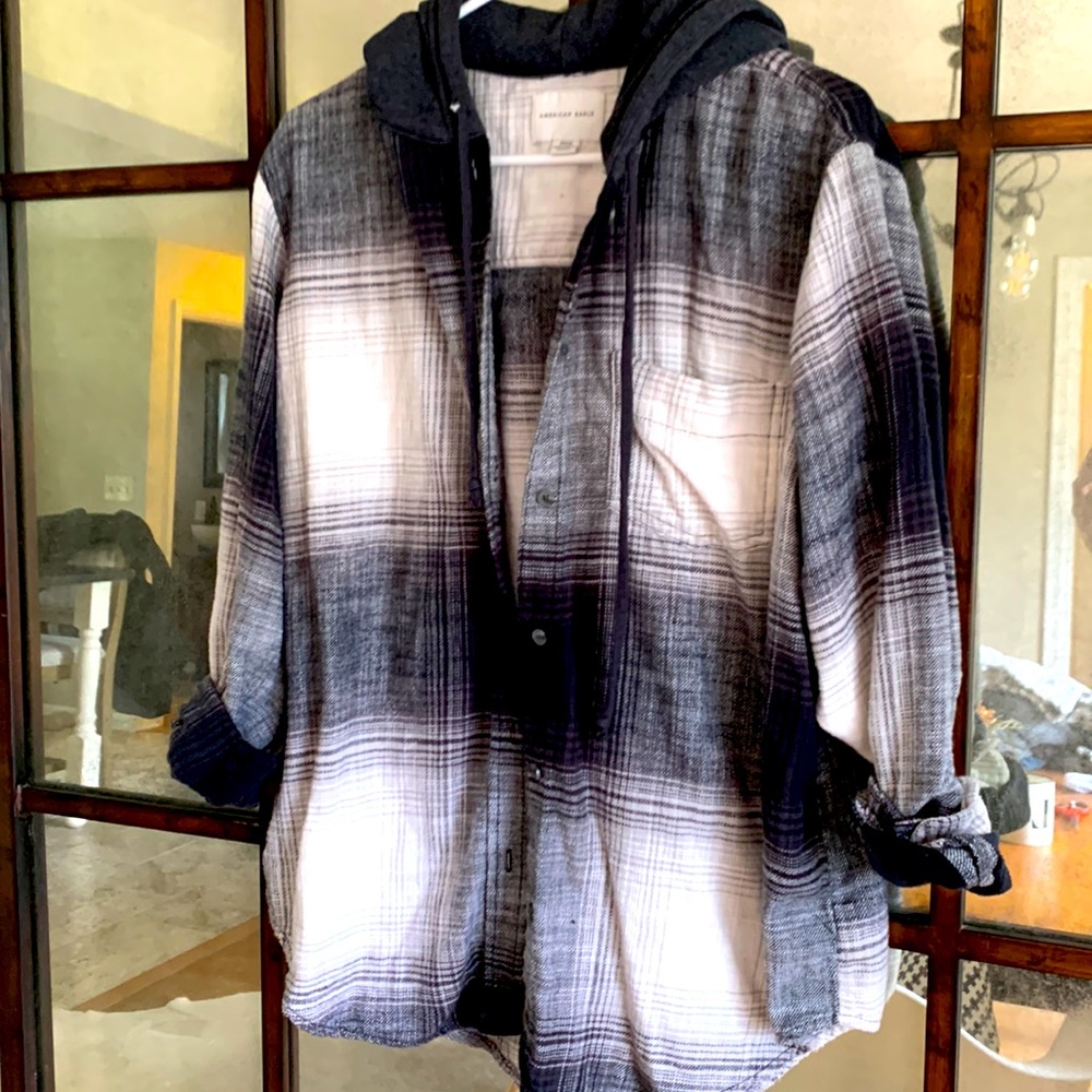 American Eagle Plaid Hoodie button up